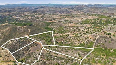 12121 Mira Grande Ln, Valley Center, CA 92082 - photo 2