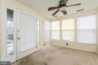 13110 Briarcliff Terrace unit 302, Germantown, MD 20874 - photo 3