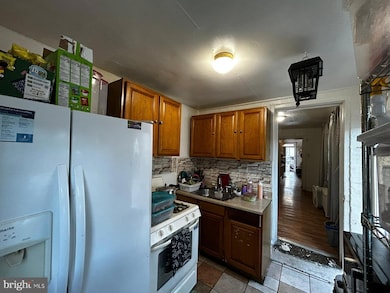 521 S 12th St, Reading, PA 19602 - photo 6