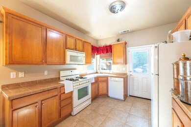 5442 Cedars Rd, Redding, CA 96001 - photo 3