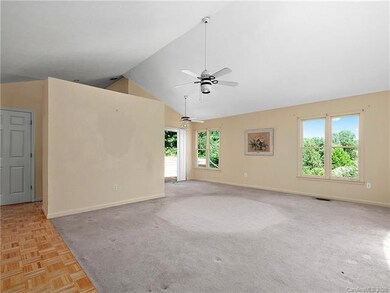 105 Serenity Cir, Hendersonville, NC 28792 - photo 2