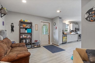 17 2nd St, Somersworth, NH 03878 - photo 7