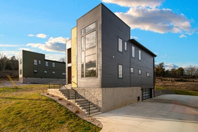 706 W 4th St, Columbia, TN 38401 - photo 2