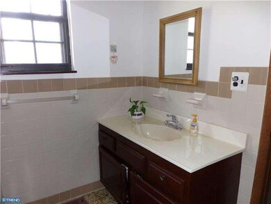 827 Longwood Ave, Cherry Hill, NJ 08002 - photo 5