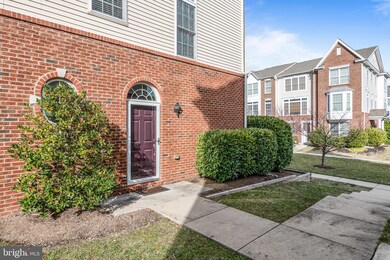 25118 Neptune Terrace, Chantilly, VA 20152 - photo 2