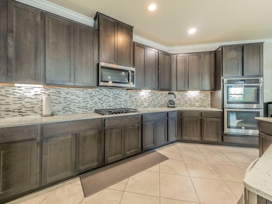 109 Holstein St unit 107, Hutto, TX 78634 - photo 6