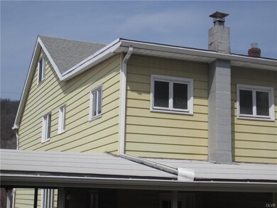 268 E Water St, Coaldale, PA 18218 - photo 3