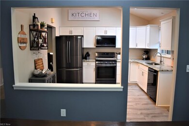 9755 Tannery Way, Olmsted Falls, OH 44138 - photo 5