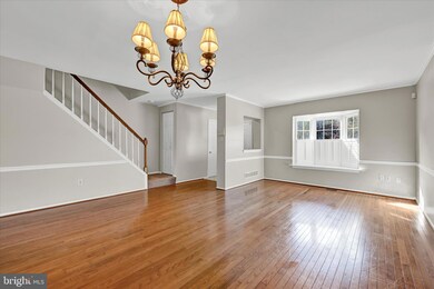 34 Roger Valley Ct, Parkville, MD 21234 - photo 2