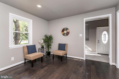 801 Silver Ave, Essex, MD 21221 - photo 4