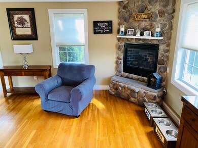 8 Old New Boston Rd, Seabrook, NH 03874 - photo 5