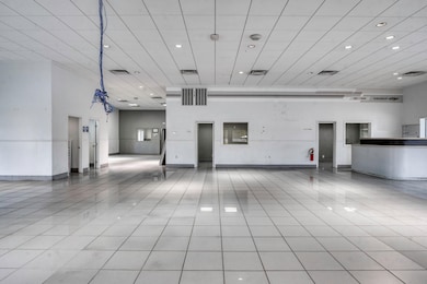 201 N May St, Madisonville, TX 77864 - photo 2