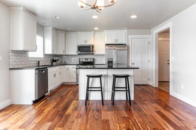 68 E Zinfandel Ln, Vineyard, UT 84059 - photo 4