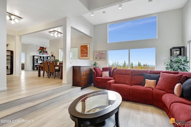 Abundant light in living and dining room