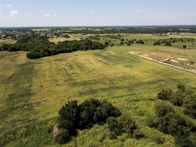 0 W Charter Oak unit B, Edmond, OK 73025 - photo 6