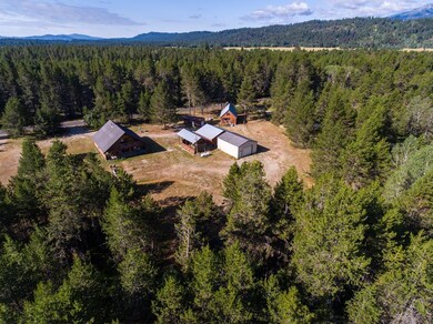 Close access to Payette River