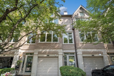 2728 N Southport Ave, Chicago, IL 60614 - photo 2