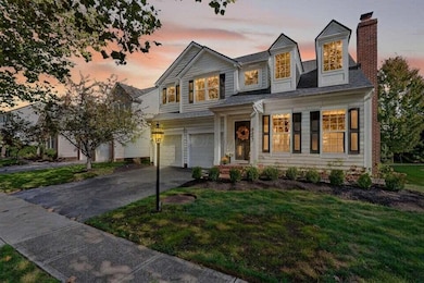 5692 Sugarwood Dr, New Albany, OH 43054 - photo 2