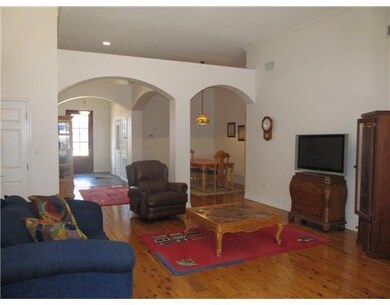 129 Lakeland Dr, Pineville, LA 71360 - photo 2