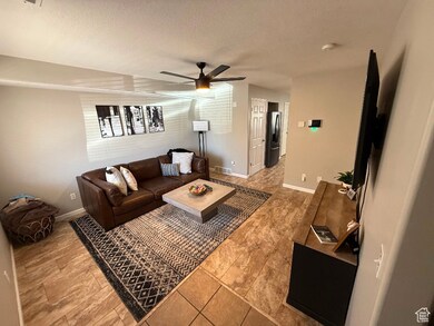 1960 N 275 W unit 29, Ogden, UT 84414 - photo 2