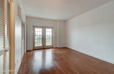 5c-French Doors Bedroom