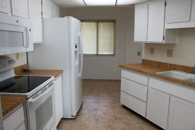 13865 N Thunderbird Blvd, Sun City, AZ 85351 - photo 4