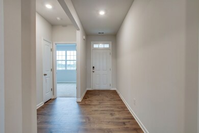 5016 Hunters Village Dr, Lebanon, TN 37087 - photo 3