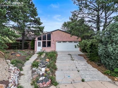 1250 Cheyenne Meadows Rd, Colorado Springs, CO 80906 - photo 4