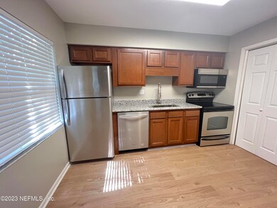 5416 101st St unit 4, Jacksonville, FL 32210 - photo 4