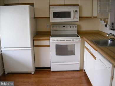 13324 Neerwinder Place, Germantown, MD 20874 - photo 7