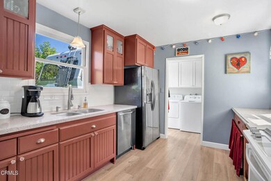 201 Day Rd, Ventura  -  HsHProd 21