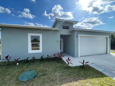 115 Lansing Cir unit 11, Labelle, FL 33935 - photo 2