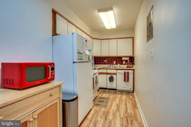 10300 Westlake Dr, Bethesda, MD 20817 - photo 7