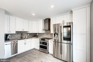 9413 Seven Courts Dr, Nottingham, MD 21236 - photo 3