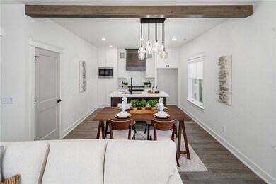 114 NW Oz Village Dr, Bentonville, AR 72712 - photo 3