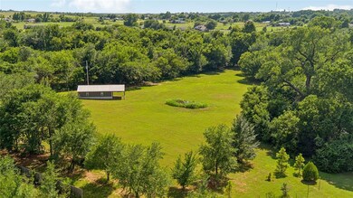 1023 County Street 2945, Tuttle, OK 73089 - photo 3