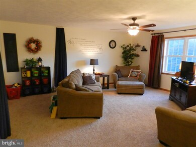 1105 Mckeehan Rd, New Bloomfield, PA 17068 - photo 2