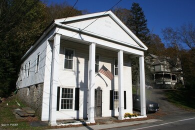423 Hudson St, Hawley, PA 18428 - photo 2