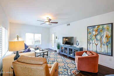 3002 Great room 1