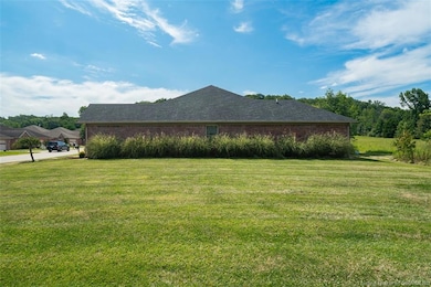 3054 Barrington Ct, New Albany, IN 47150 - photo 5