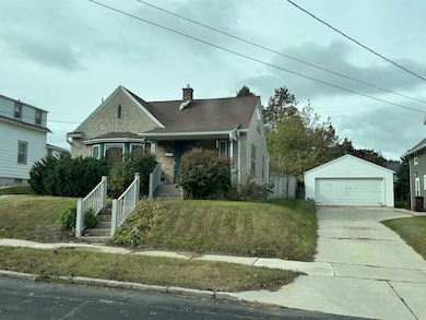 1214 S 18th St, Manitowoc, WI 54220 - photo 4