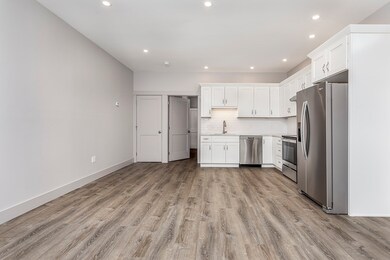 267 Humphrey St unit A, Marblehead, MA 01945 - photo 3