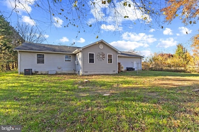 1036 Myers Dr, Hartly, DE 19953 - photo 3