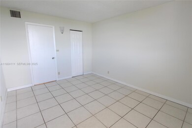 4550 NW 9th St unit 604E, Miami, FL 33126 - photo 5
