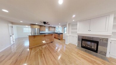 26 Stoneham Dr, Riverside, RI 02915 - photo 5