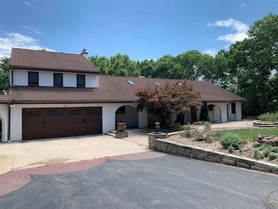 5520 NW Timber Edge Dr unit Also NW Arroyo, Topeka, KS 66618 - photo 2
