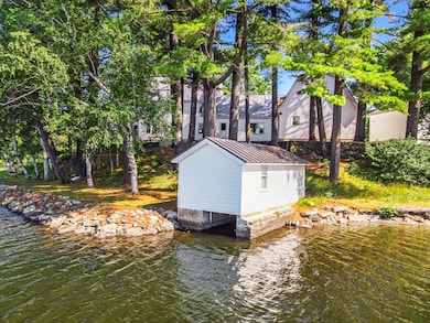 BOATHOUSE
