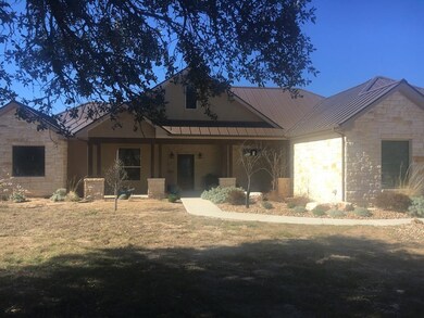 114 Zufrieden Berg Way, Fredericksburg, TX 78624 - photo 2