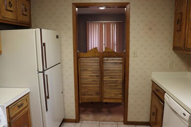 kitchen entry to dining room