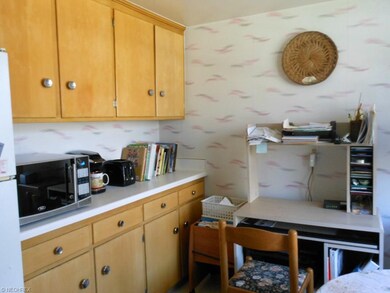 1742 S Taylor Rd, Cleveland Heights, OH 44118 - photo 7